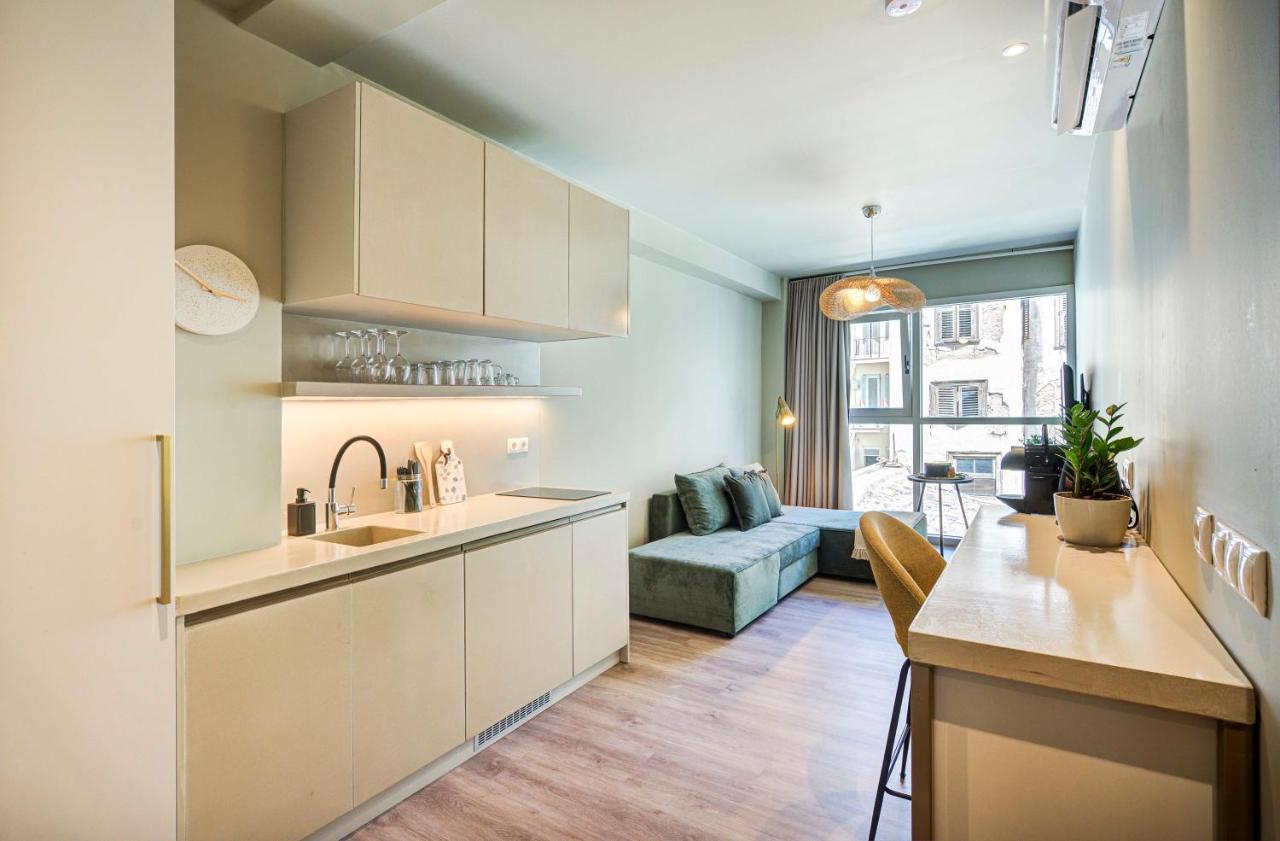 Yalarent Stunning Apartments At The Heart Of Athen Eksteriør bilde